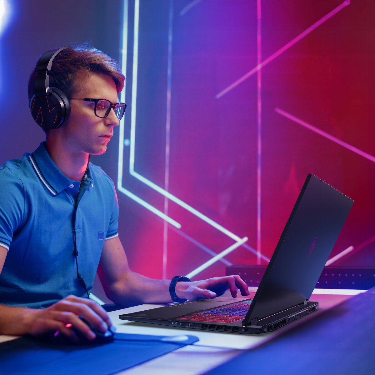 Acer Nitro Acer 18 AI AN18-61 - AMD Ryzen AI 9 365, 32GB, 2TB SSD, NVIDIA GeForc NH.QYEEK.001 image gallery 6