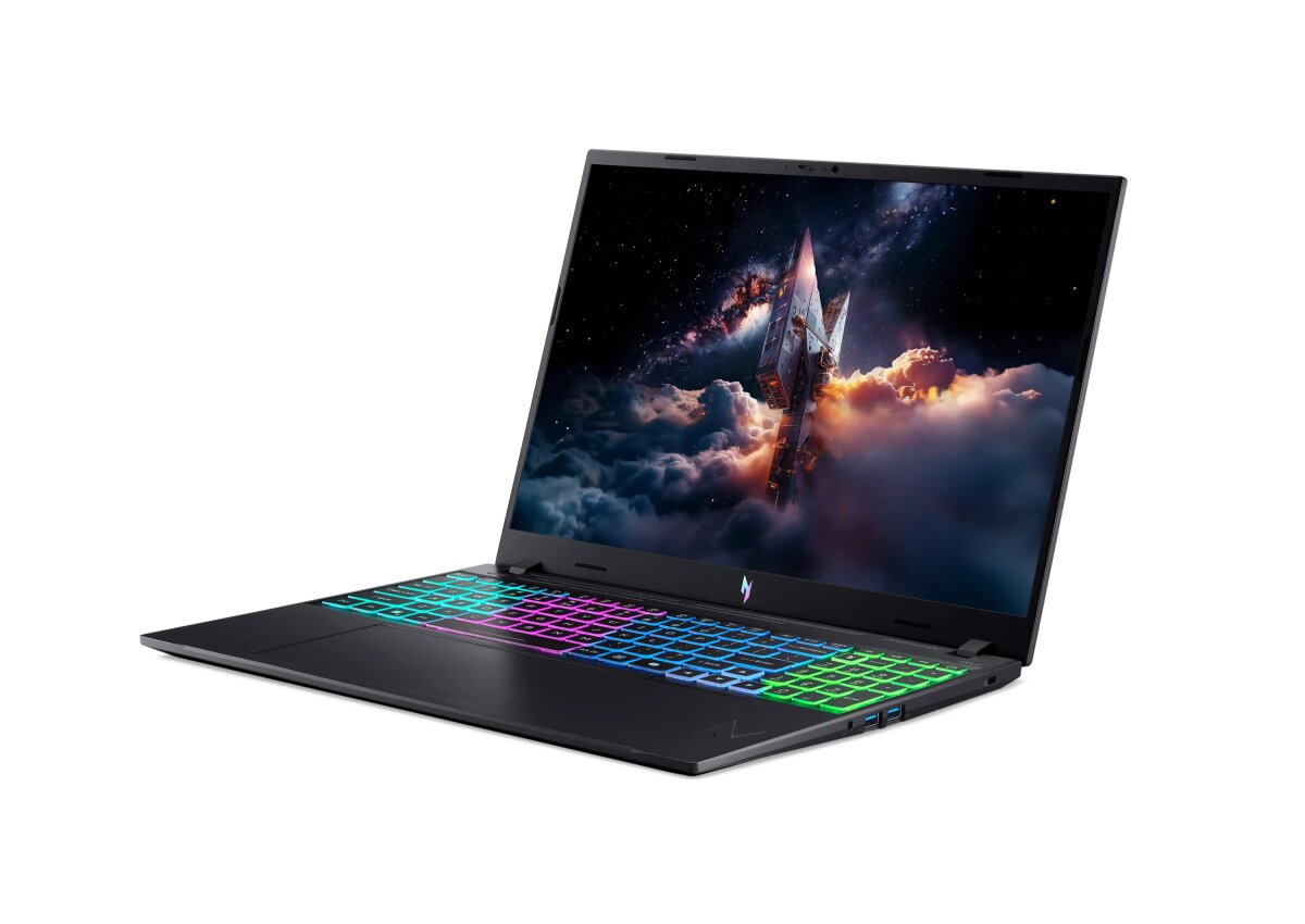 Acer Nitro V NH.U70EK.003 image gallery 5