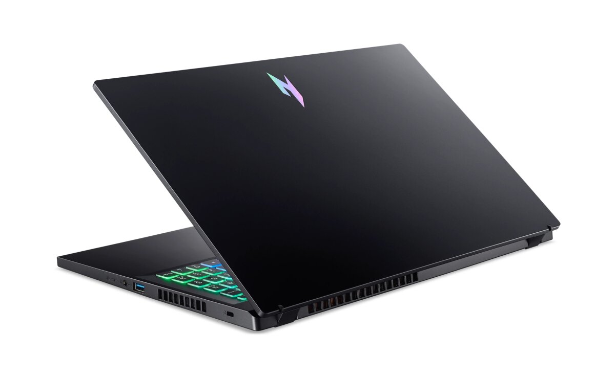 Acer Nitro V 15 ANV15-A31-R0CS NH.U3PEH.008 image gallery 4