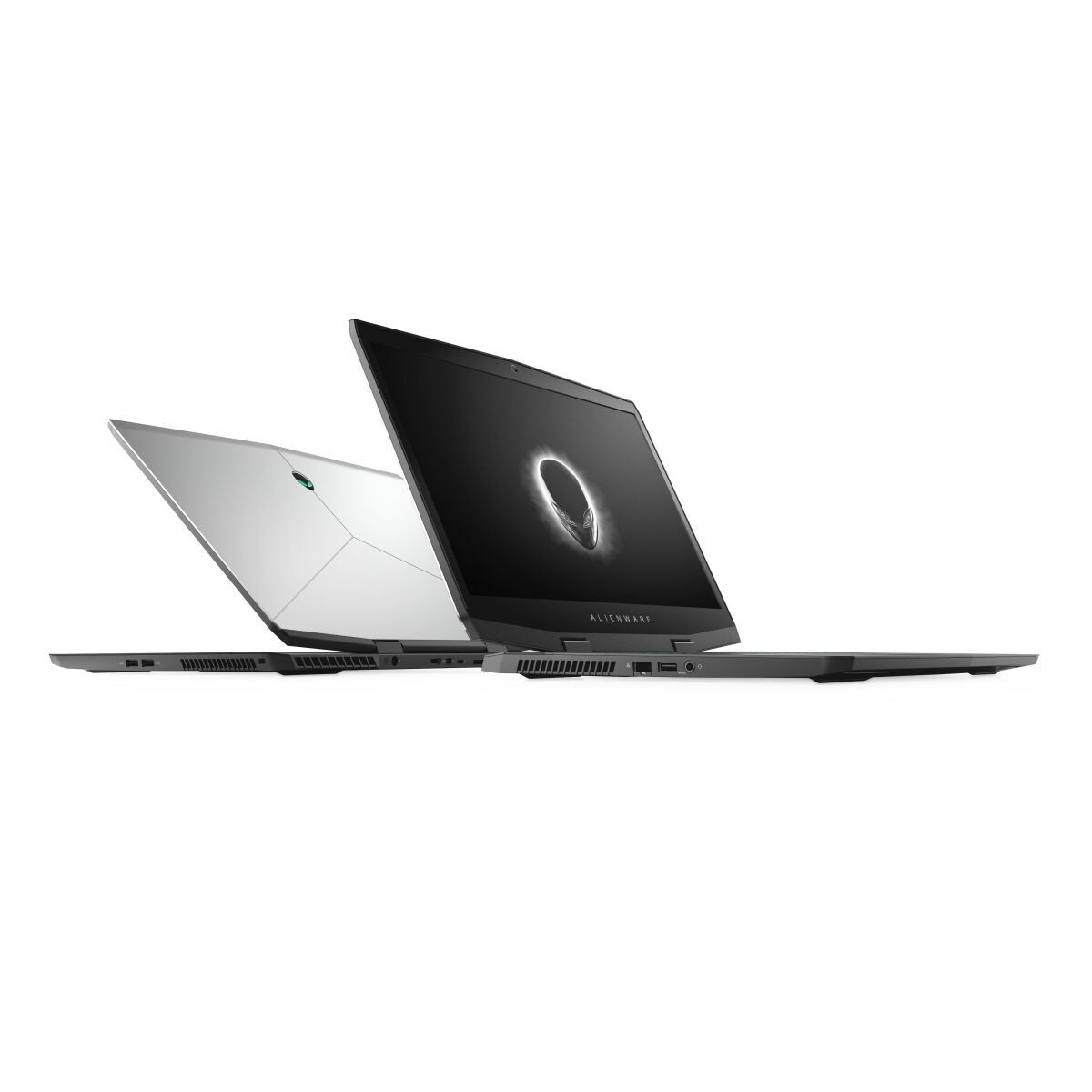 Alienware 17 M17-8093 image gallery 7