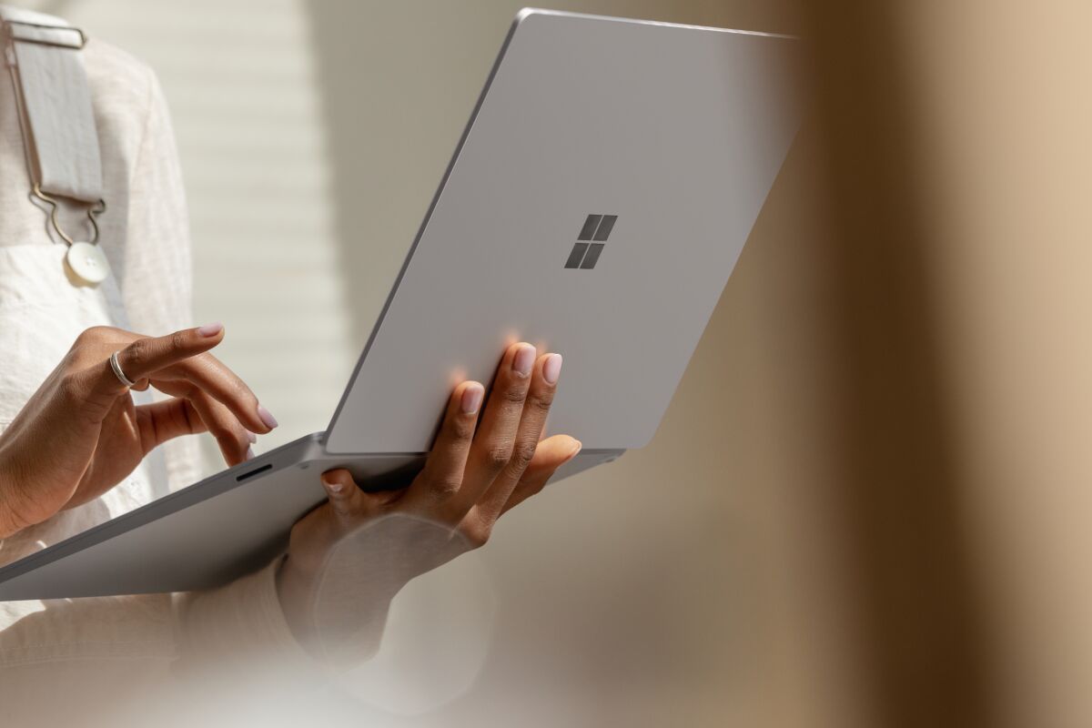 Microsoft Surface Laptop 3 PKW-00005 image gallery 4