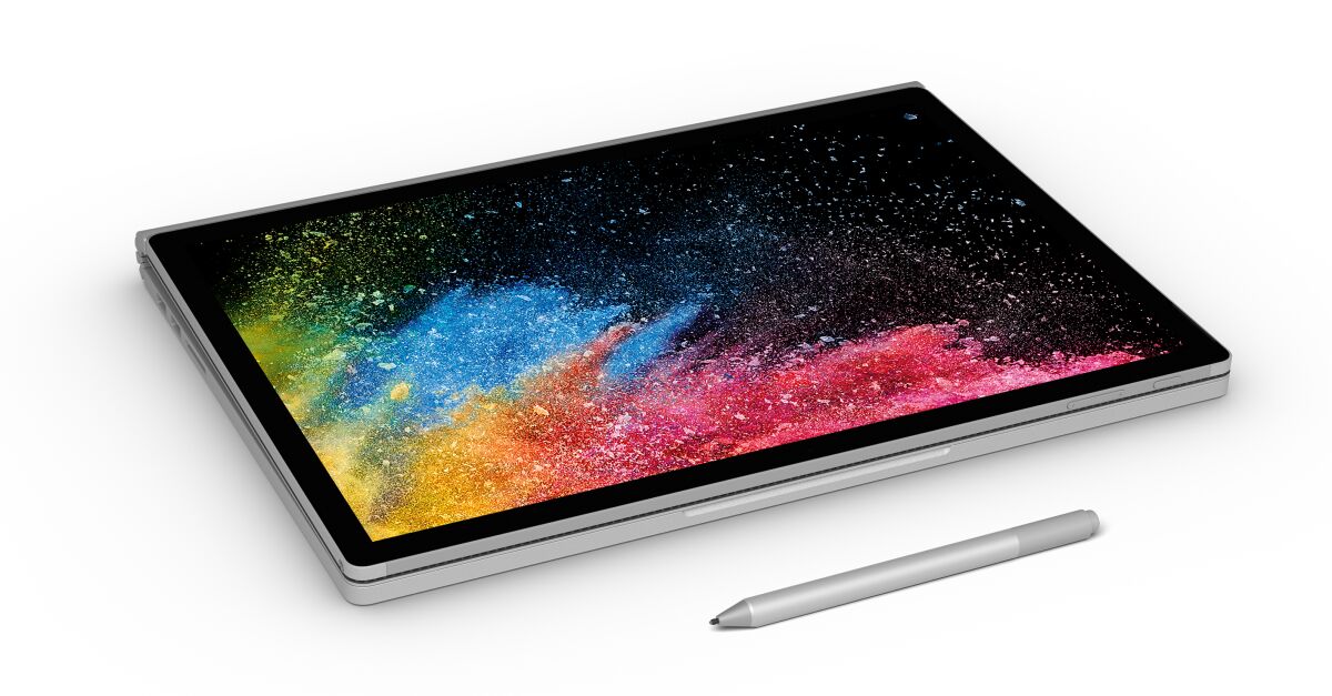 Microsoft Surface Book 2 JHX-00001 image gallery 3