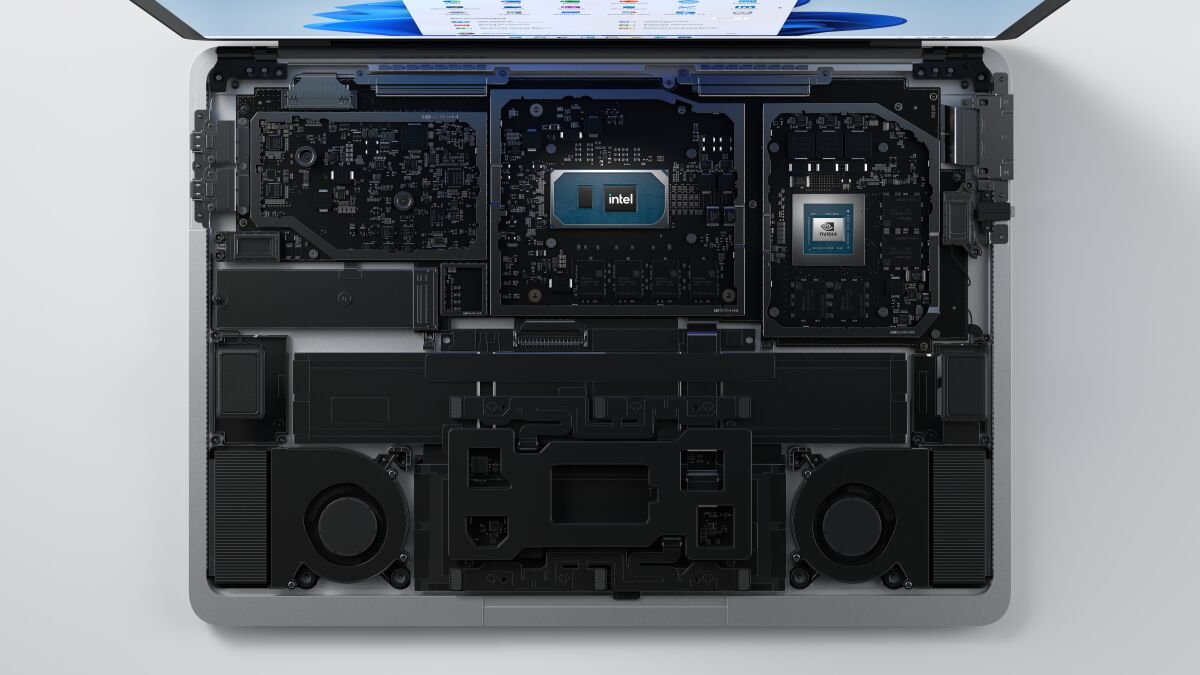 Microsoft Surface Laptop Studio AI2-00005 image gallery 7