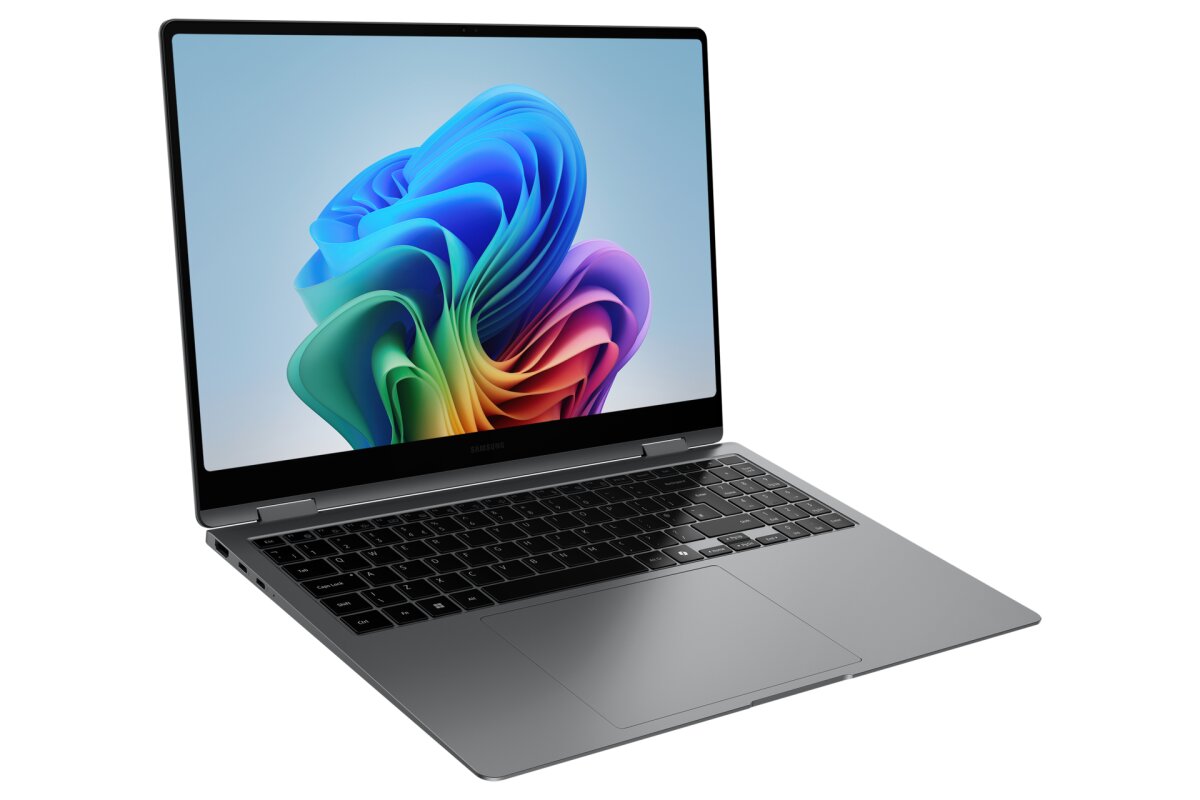 Samsung Galaxy Book5 360 Galaxy Book5 Pro 360 (16 , Core Ultra 5, 16GB) NP960QHA-KG3UK image gallery 4