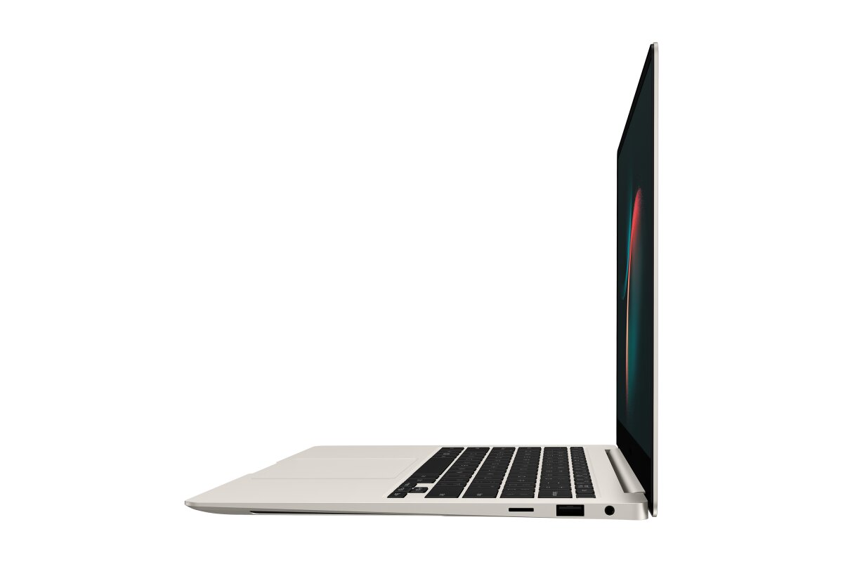 Samsung Galaxy Book3 Pro  NP940XFG-KA2US image gallery 6