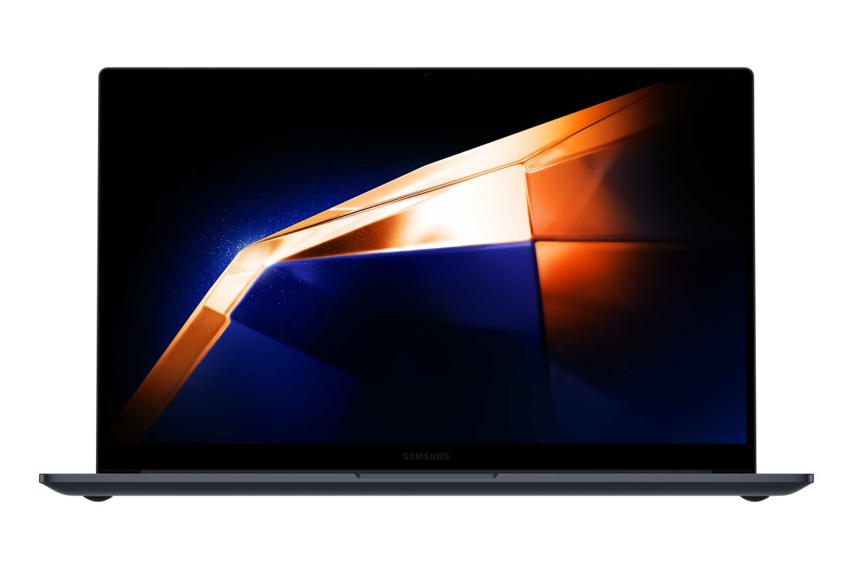 Samsung Galaxy Book4 360 Galaxy Book4 Business 15.6 Core 5 16GB 256GB Win 11 Pro NP754QGK-KG1UK image gallery 1