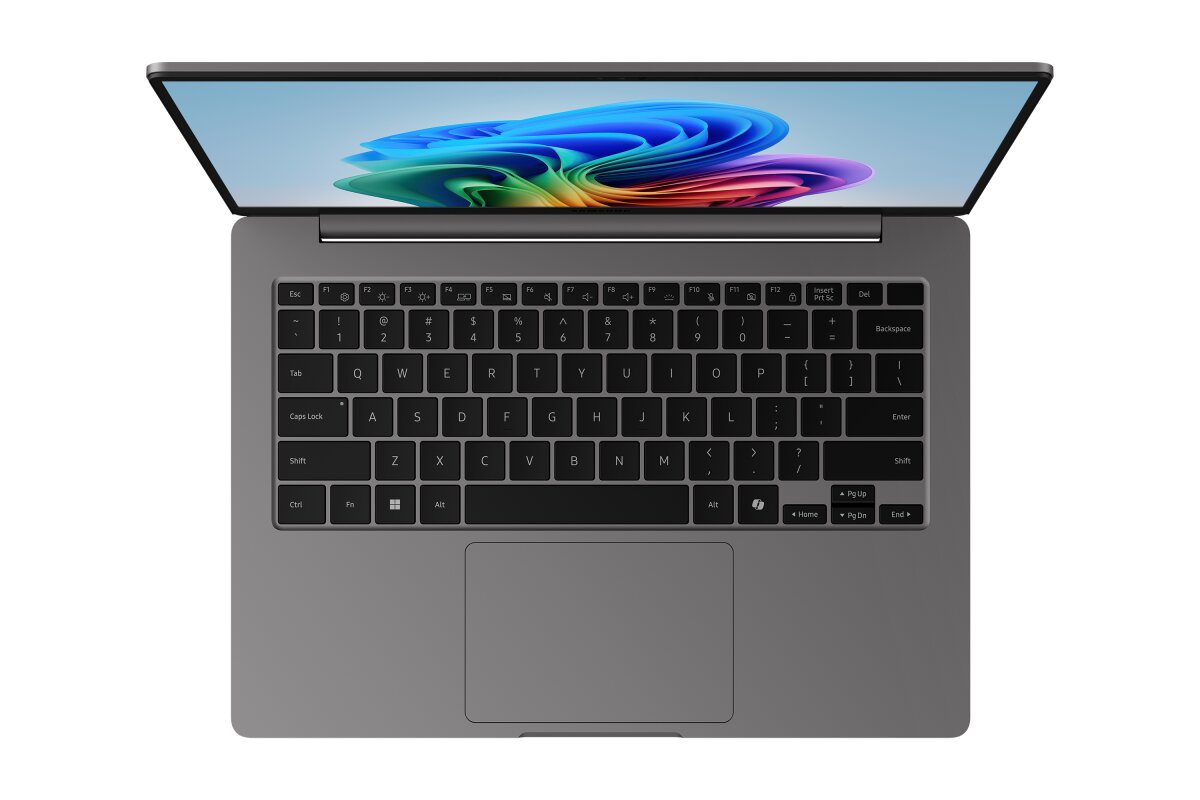 Samsung Galaxy Book6 Book6 14 W11P U5 16GB 512GB EE NP744BJG-KA2NL image gallery 2