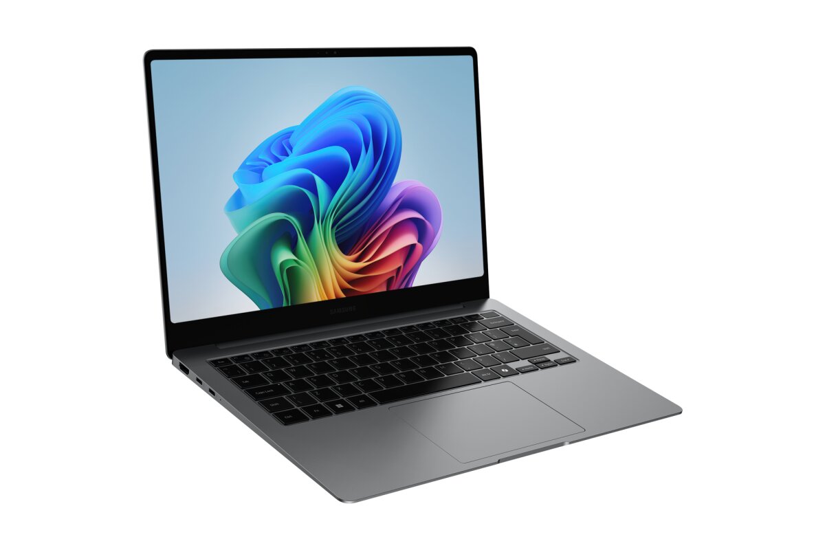 Samsung alaxy NP944XHA-KG2UK image gallery 7